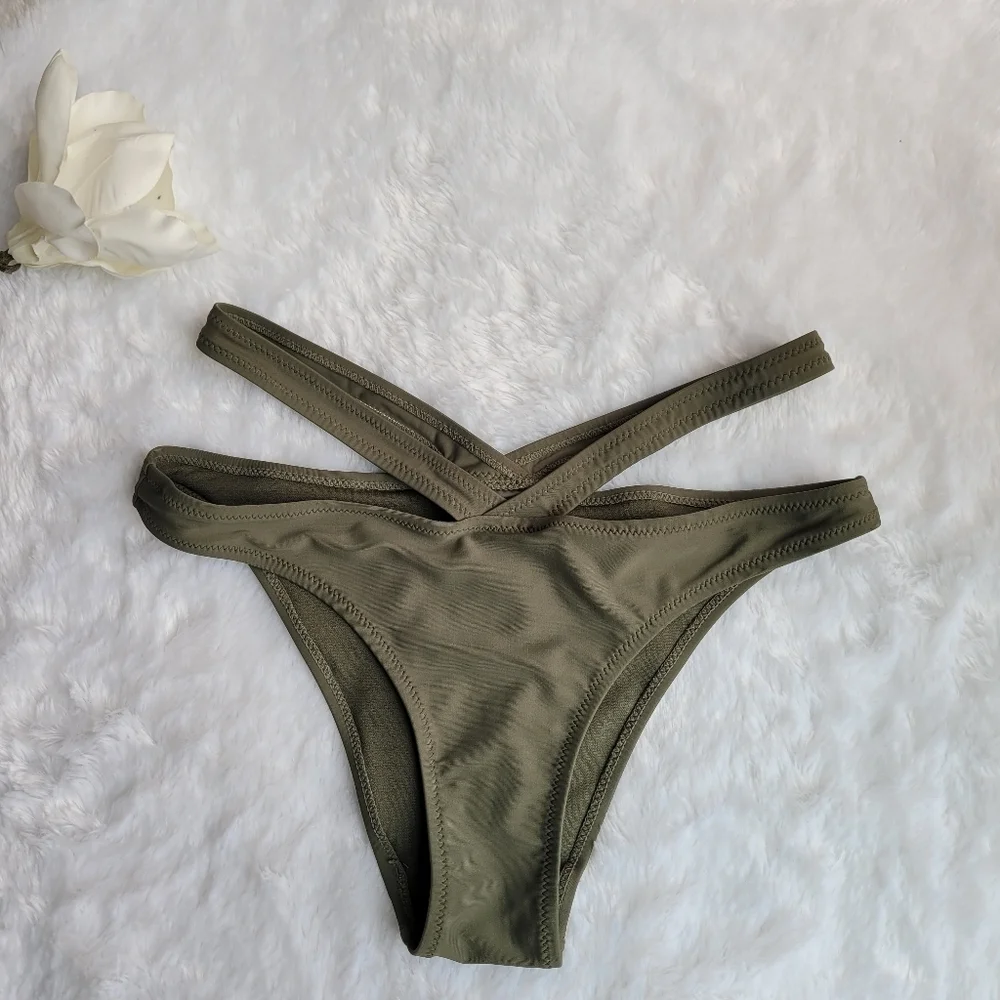 SHEIN Cut Front Bustier Bikini Set